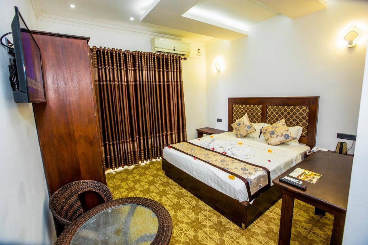 Euro Star Hotel Katunayaka Exteriér fotografie