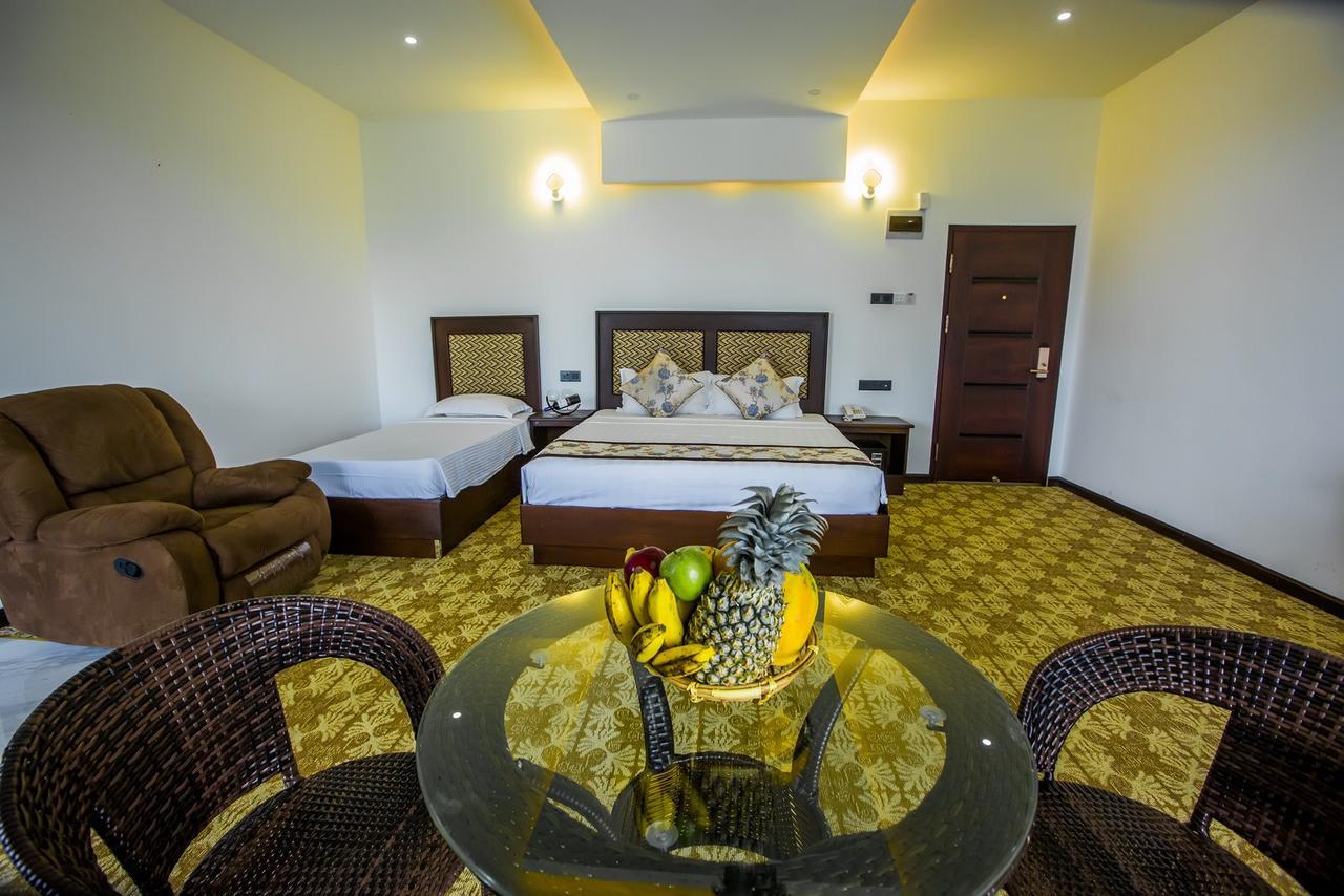 Euro Star Hotel Katunayaka Exteriér fotografie