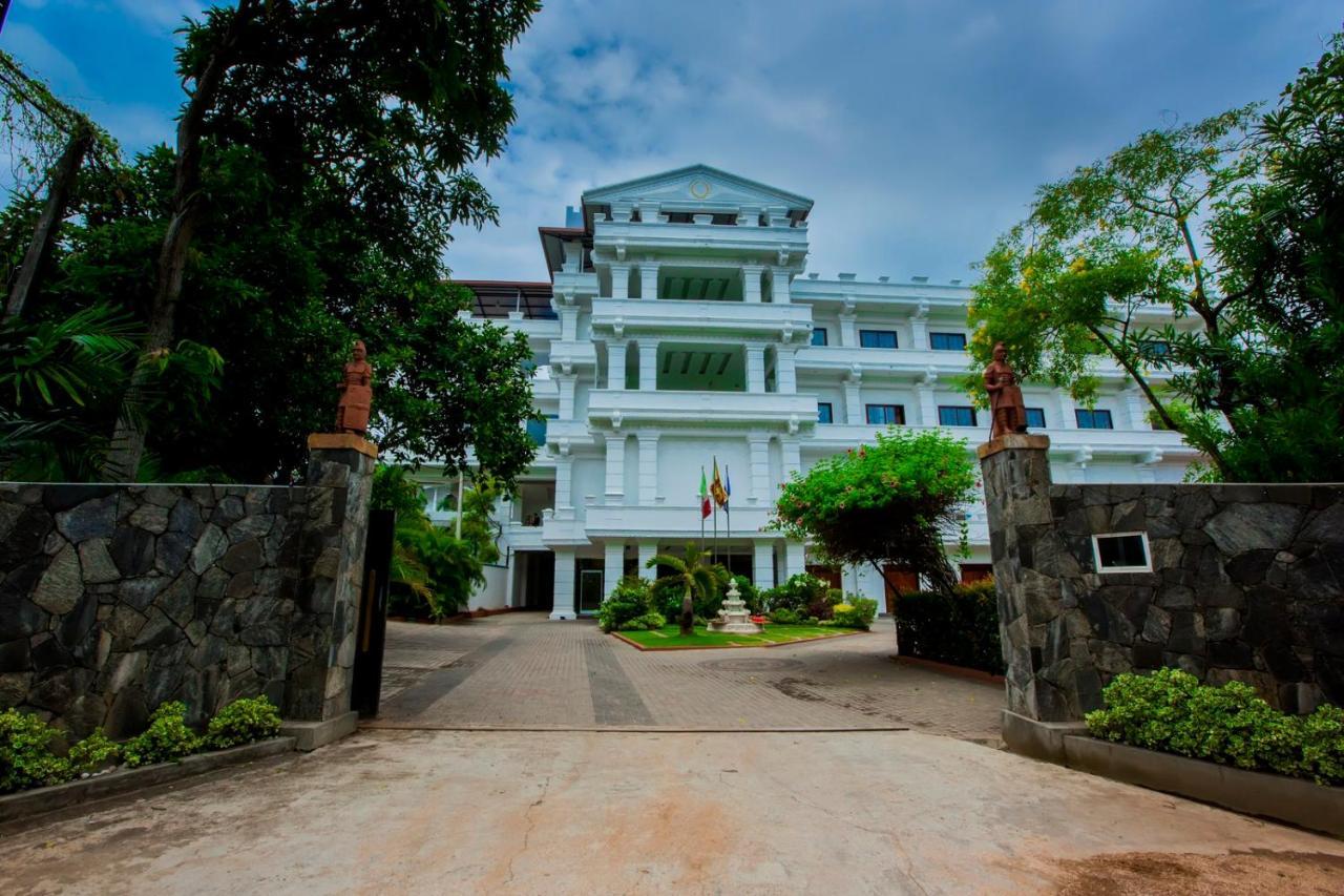 Euro Star Hotel Katunayaka Exteriér fotografie